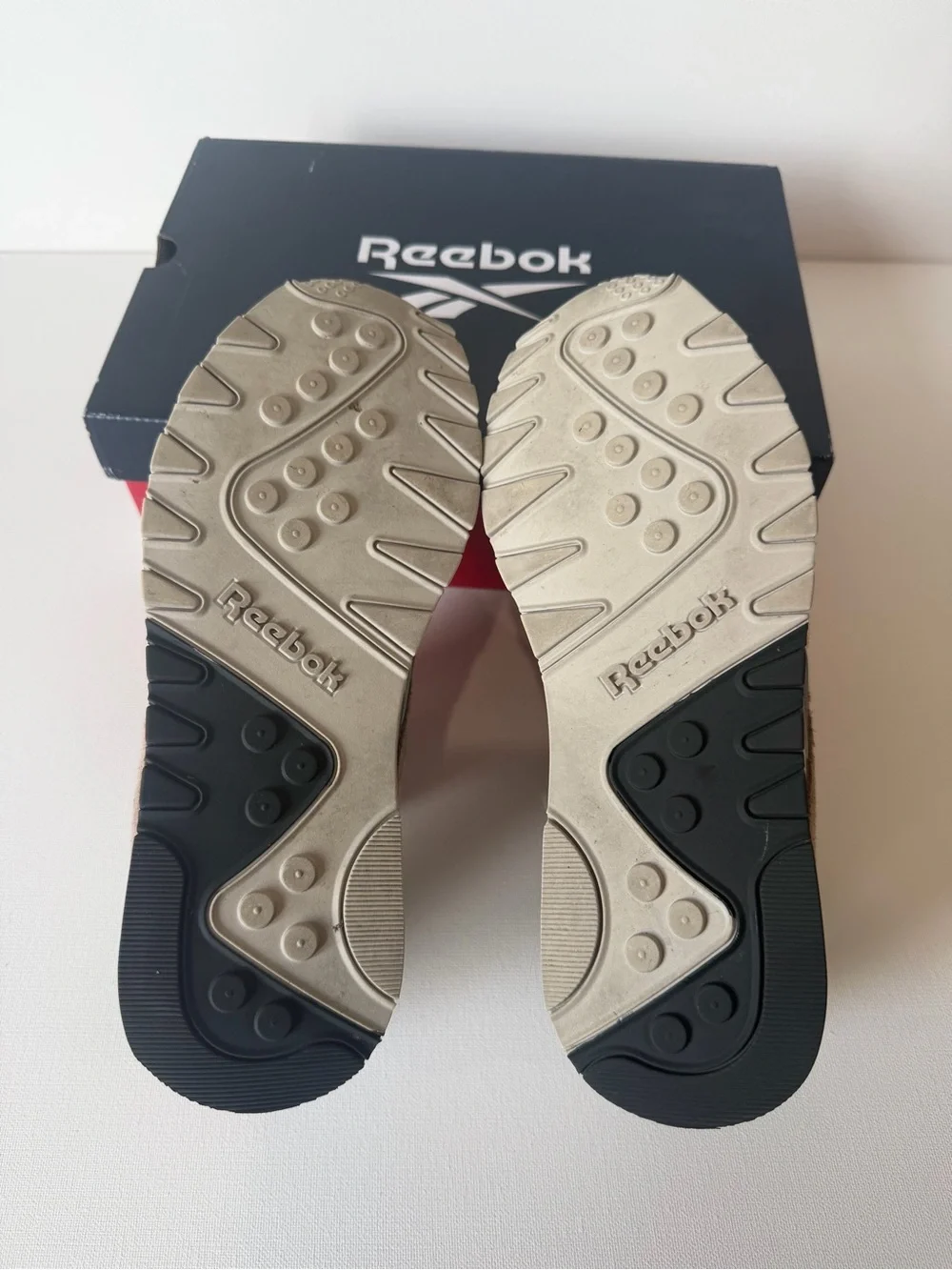 Reebok Men's Taupe and Light Gray Sneakers